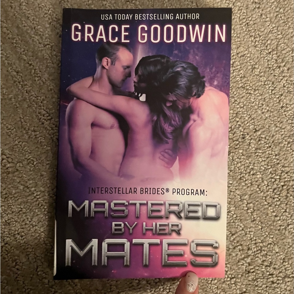 Mastered By Her Mates by Grace Goodwin